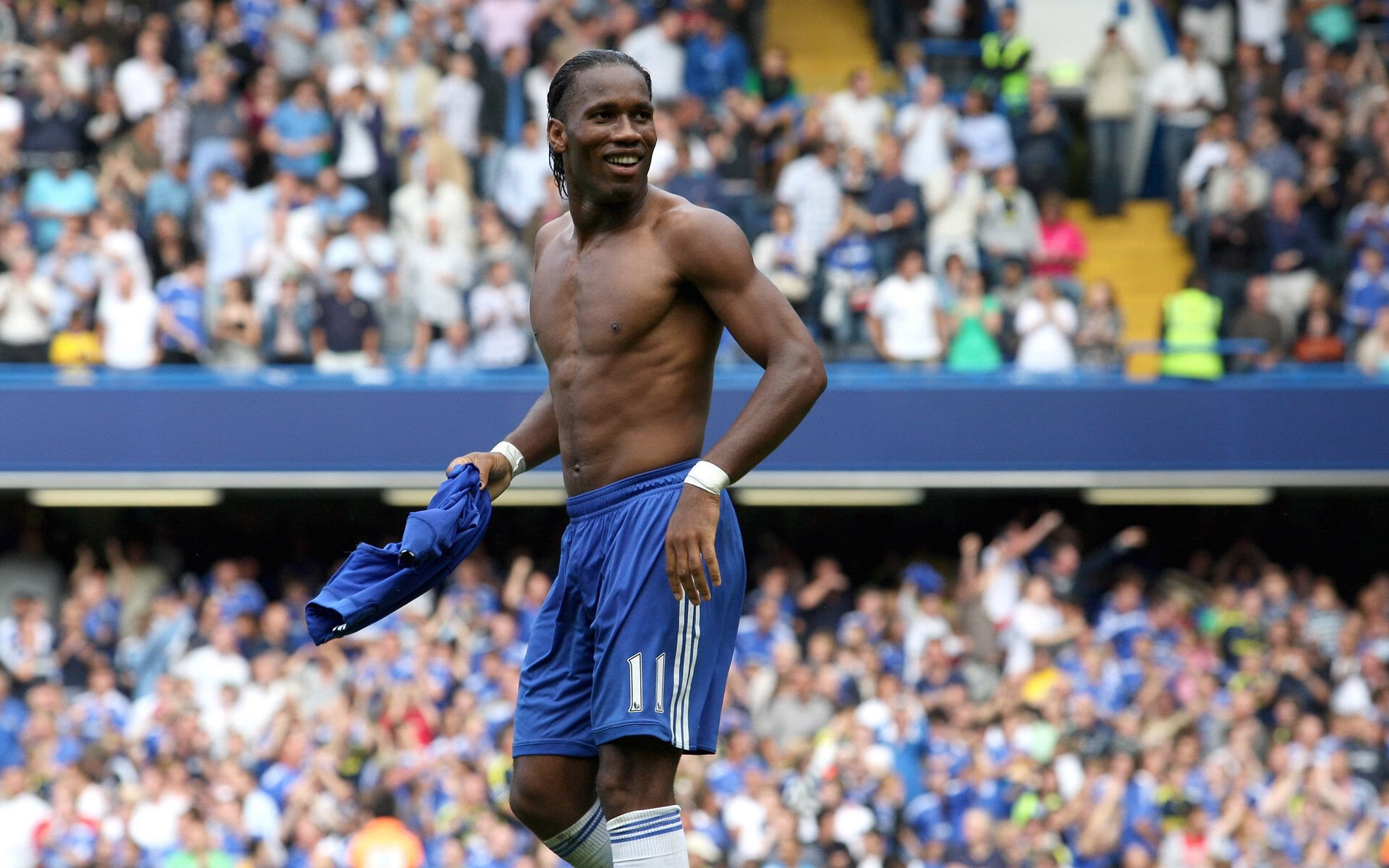 荣耀之路：俱乐部由弱变强的传说故事，荣耀之路何许人